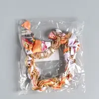 Брелок на 2 карабинах "Платок и цепочка" оранж 20х10х1,7 см Брелок на 2 карабинах "Платок и цепочка" оранж 20х10х1,7 см