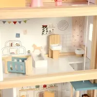 Кукольный домик с мебелью