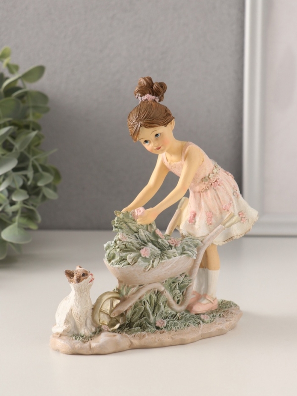 Сувенир полистоун  Сувенир полистоун "Девочка с цветами в тачке, с котёнком" розовый 14х6,5х15 см