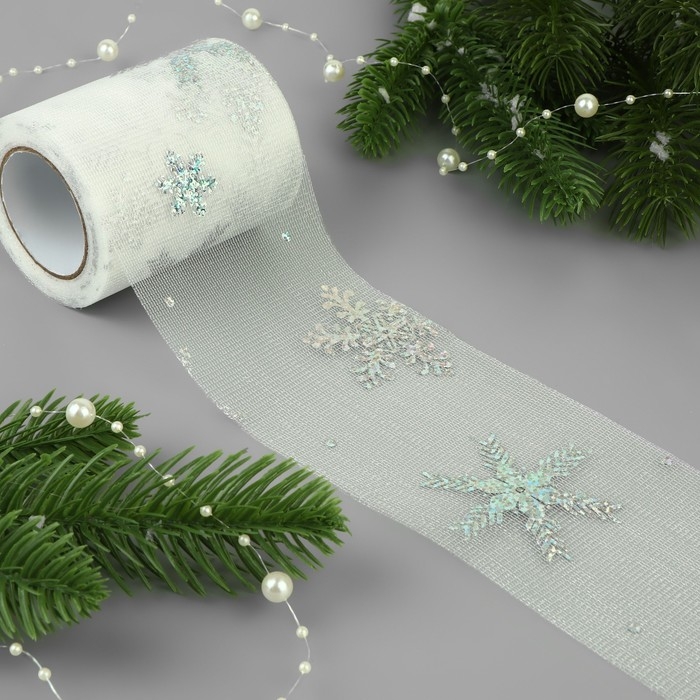 Новый год! Фатин со снежинками, с голографией, 7,5 см, 11 ± 1 г/кв.м, 9,1 ± 0,5 м, цвет белый №33 Новый год! Фатин со снежинками, с голографией, 7,5 см, 11 ± 1 г/кв.м, 9,1 ± 0,5 м, цвет белый №33