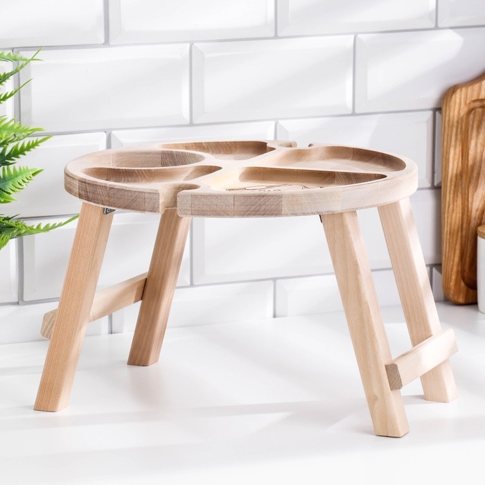 Столик - поднос с менажницей и складными ножками  Столик - поднос с менажницей и складными ножками "Это наш вечер" D=30х2 см, береза