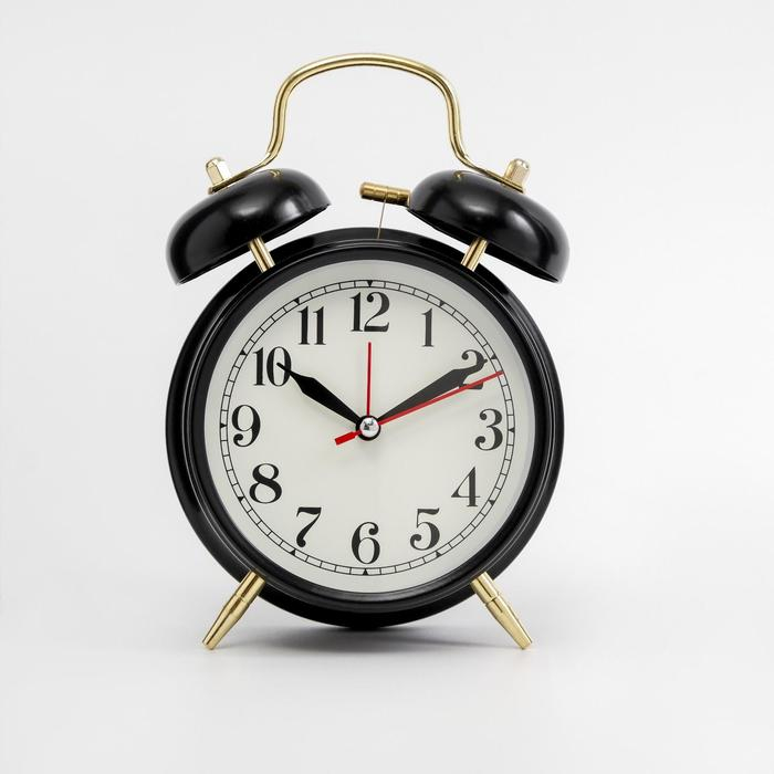 Будильник Будильник "Пеннант", с подсветкой, d-9 см, 17 х 11.5 см, черные