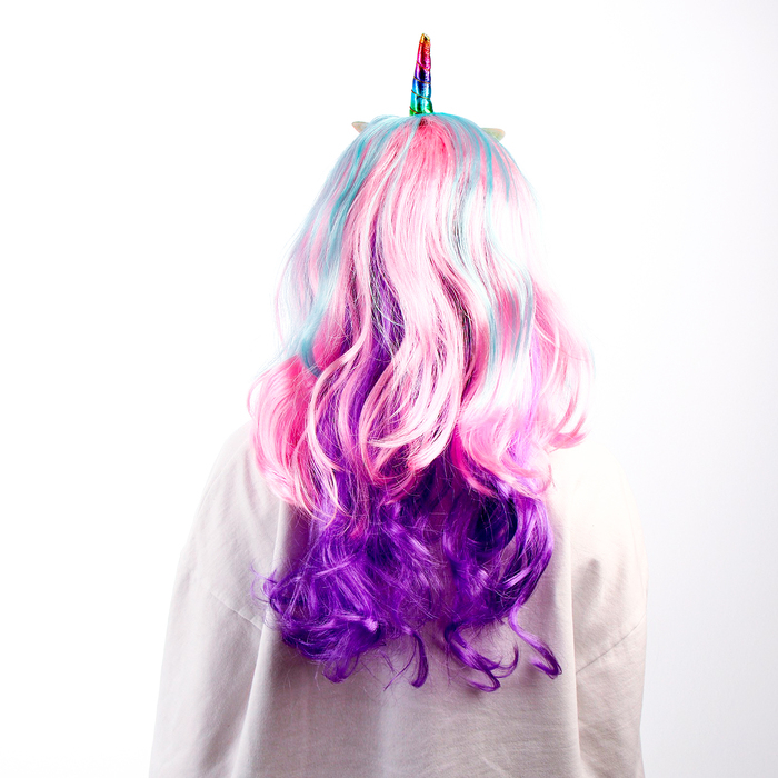 Карнавальный парик «Единорог» Карнавальный парик «Единорог»