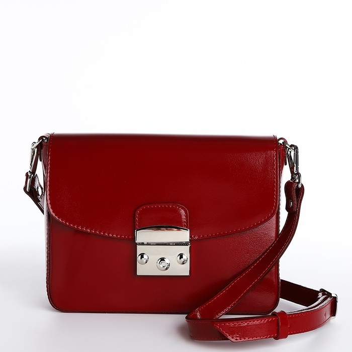 Сумка женская на клапане, цвет красный Сумка женская на клапане, цвет красный