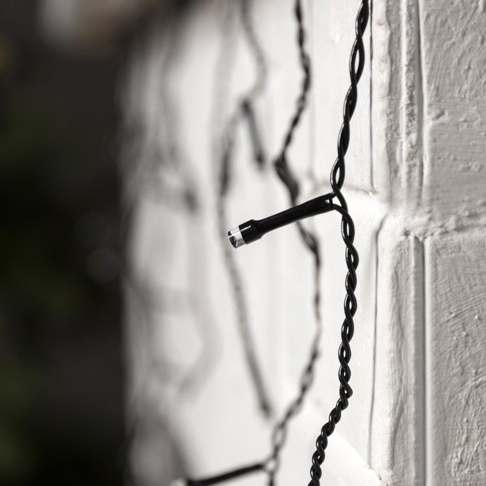 Гирлянда «Бахрома» 1.8 × 0.5 м, IP20, тёмная нить, 48 LED, свечение синее, 8 режимов, 220 В Гирлянда «Бахрома» 1.8 × 0.5 м, IP20, тёмная нить, 48 LED, свечение синее, 8 режимов, 220 В