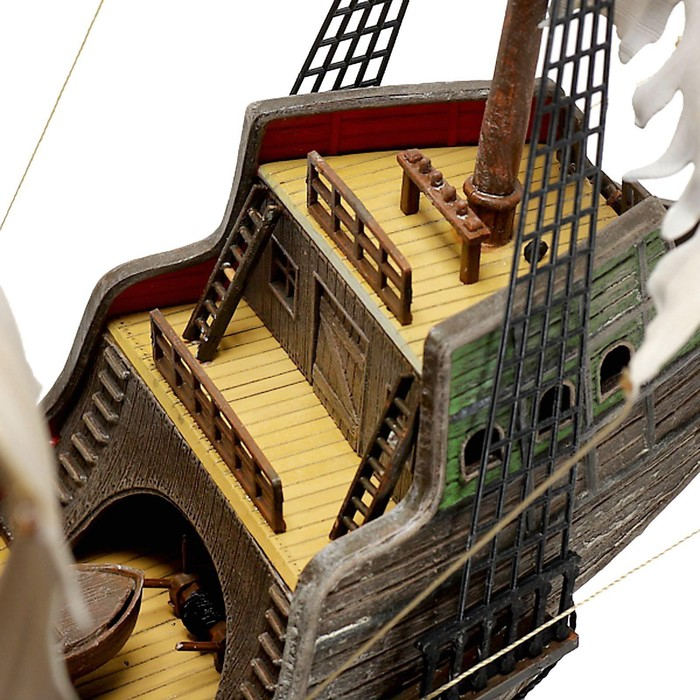 Сборная модель-корабль «Летучий Голландец» Звезда, 1/100, (9042) Сборная модель-корабль «Летучий Голландец» Звезда, 1/100, (9042)