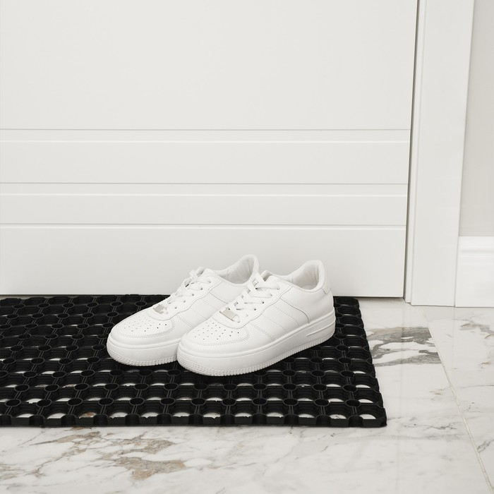 Коврик ячеистый грязесборный, 40×60×1,6 см, цвет чёрный Коврик ячеистый грязесборный, 40×60×1,6 см, цвет чёрный