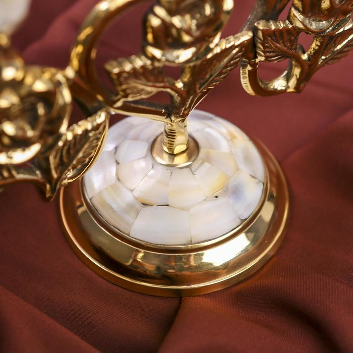 Подсвечник латунь на 3 свечи 16 см перламутр Подсвечник латунь на 3 свечи 16 см перламутр "Роза в сердце"