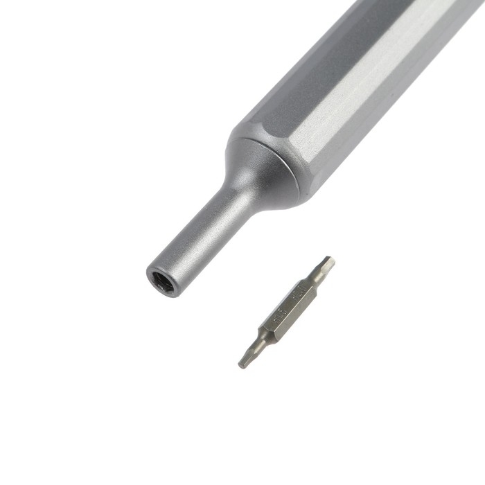 Отвертка с битами для точных работ ТУНДРА, двухсторонние биты 19 шт. 38 в 1 Отвертка с битами для точных работ ТУНДРА, двухсторонние биты 19 шт. 38 в 1