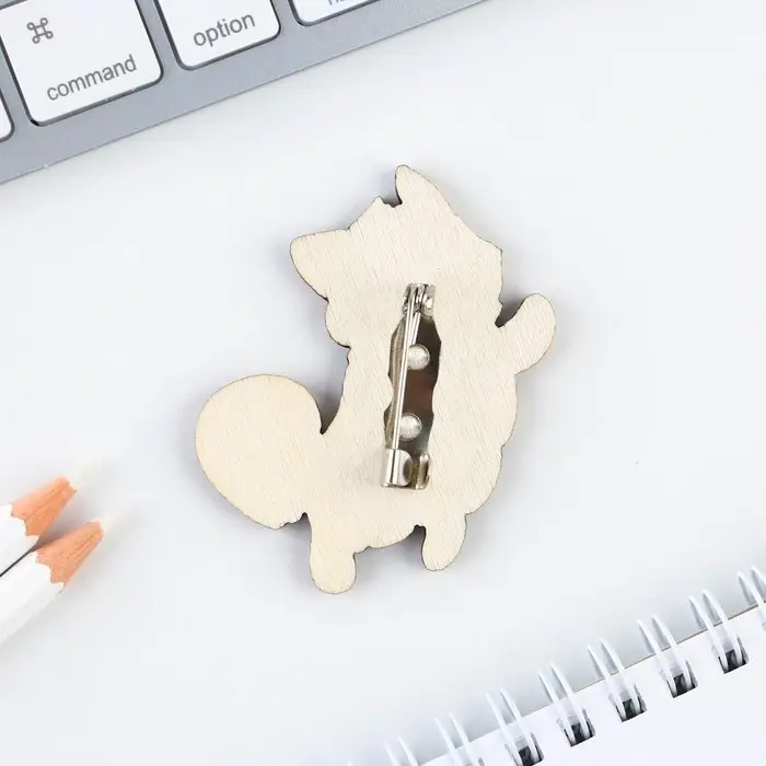 Значок деревянный &laquo;Пёсик&raquo;, 3.4&times;3.5 см