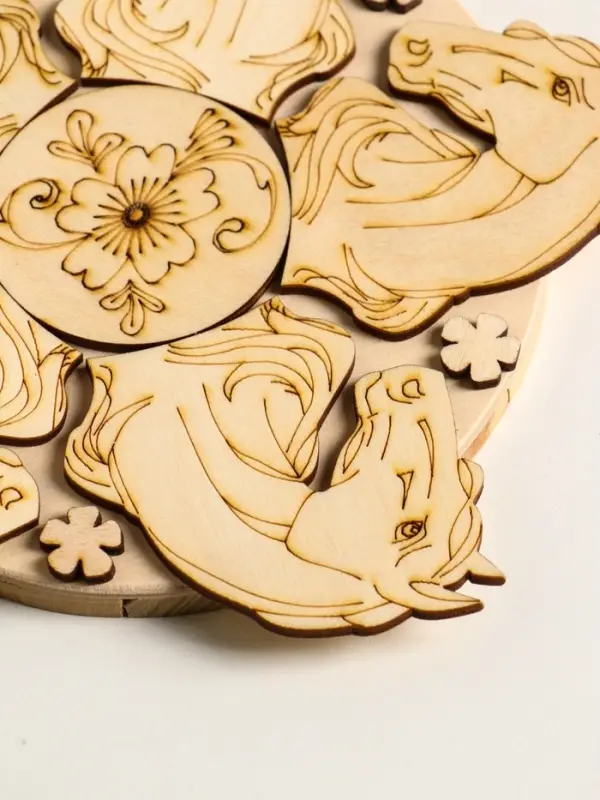 Подставка под горячее Лошадь Красотка , 20см, можжевельник Подставка под горячее Лошадь Красотка , 20см, можжевельник