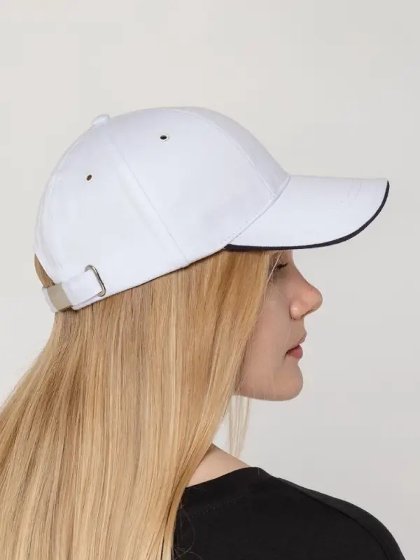 Бейсболка Canopy, белая с темно-синим кантом Бейсболка Canopy, белая с темно-синим кантом