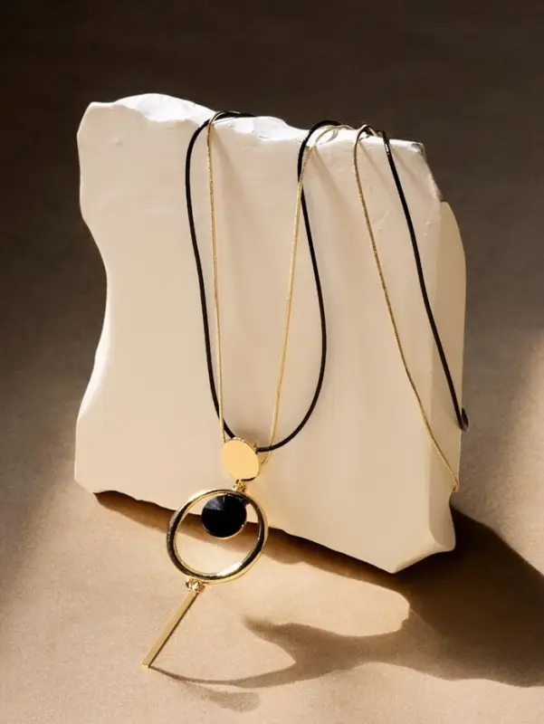 Кулон на цепочке &laquo;Цепь&raquo;, тотем, кольцо с иголкой, чёрный в золоте, 72 см