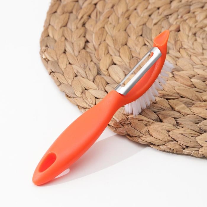 Овощечистка «Сарбо», с щёткой, 18,5×5 см, цвет МИКС Овощечистка «Сарбо», с щёткой, 18,5×5 см, цвет МИКС