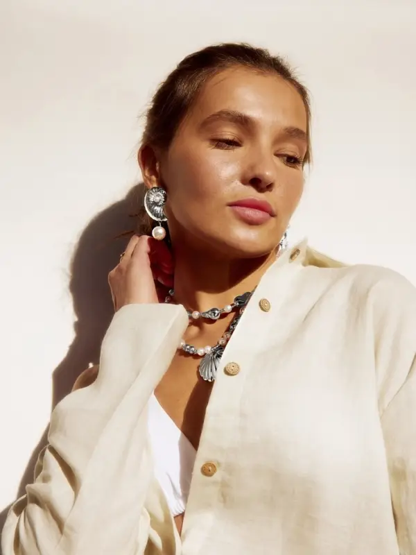 Колье на жемчужных бусах &laquo;Ракушка&raquo;, L=55 см, белый в серебре