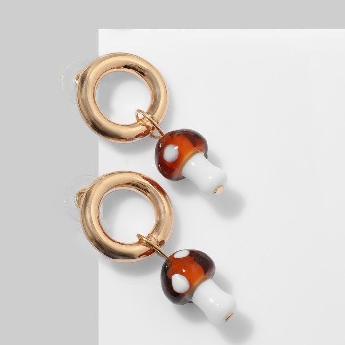 Серьги «Грибы» мухомор в крапинку, цвет бело-коричневый в золоте Серьги «Грибы» мухомор в крапинку, цвет бело-коричневый в золоте