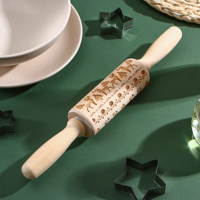 Скалка текстурная новогодняя Доляна, фигурная, 30&times;4 см, рабочая часть 11.5 см, вращающаяся