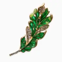 Брошь "Перо" прозрачное, цвет зелёно-белый в золоте