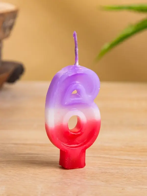 Свеча цифра "6" 8х3,75х1 см