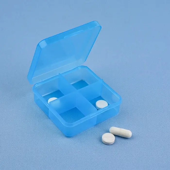 Таблетница, 7 × 6,7 × 2,4 см, 4 секции, цвет синий Таблетница, 7 × 6,7 × 2,4 см, 4 секции, цвет синий