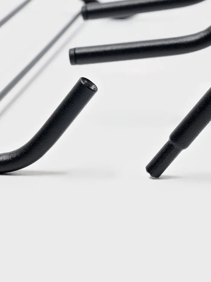 Вешалка настенная с полкой &laquo;Комфорт 7&raquo;, 7 крючков, 61&times;20&times;8 см, чёрная