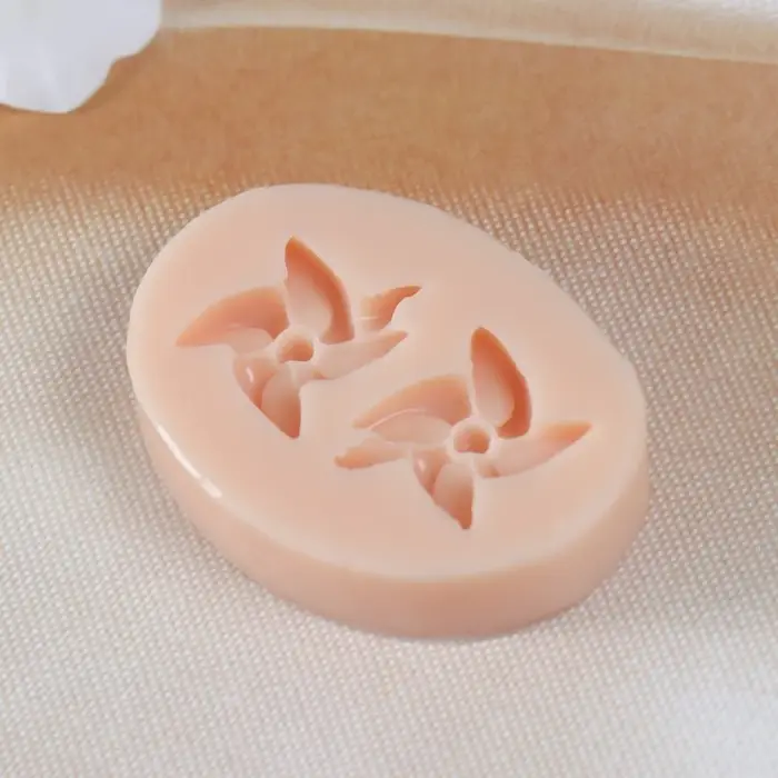 Молд силикон "Ветерок" 2,5х2,7х0,5 см