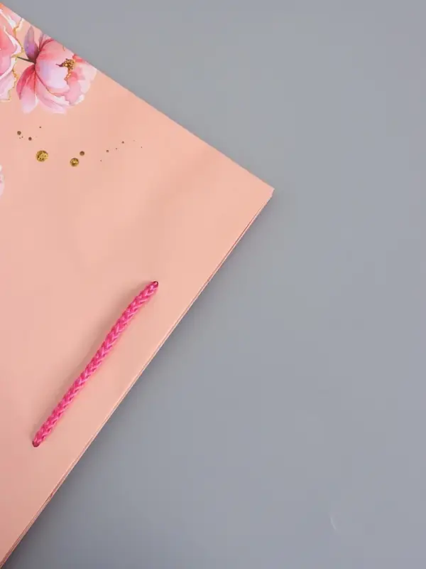 Пакет подарочный ламинированный "Прекрасной" 26 х 12 х 32 см