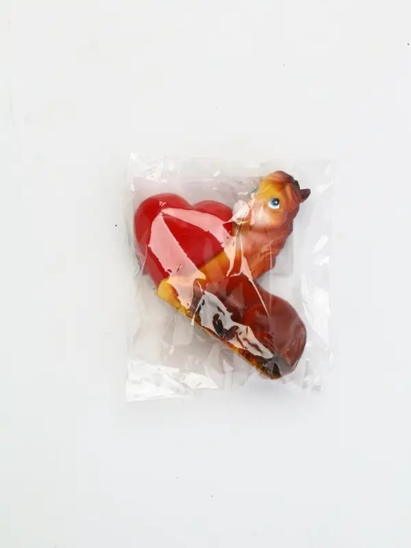 Сувенир новогодний «Лошадь с сердем», 5.5 х 6.5 см Сувенир новогодний «Лошадь с сердем», 5.5 х 6.5 см