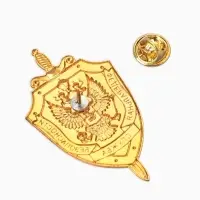 Значок "ФСБ" герб, голубо-красный в золоте Значок "ФСБ" герб, голубо-красный в золоте