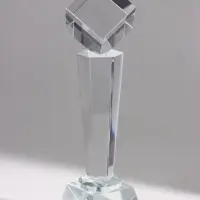 Стела стеклянная &laquo;Куб&raquo;, 7&times;7&times;25 см