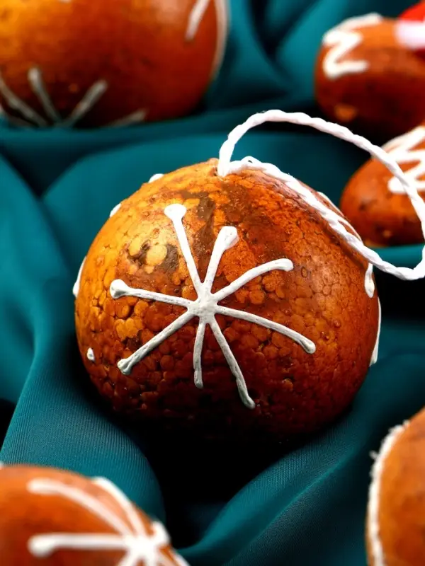 Набор украшений пластик 10 шт "Печенье"  d-6 см и 9,5х12 см, коричневый