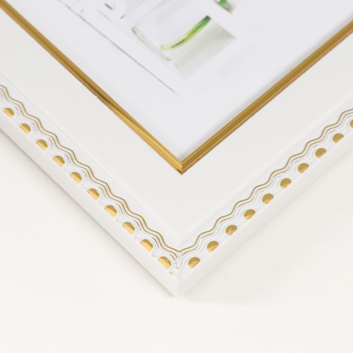 Фоторамка пластик 13х18 см "Золотые волны и точки" белый 16,6х21,6 см
