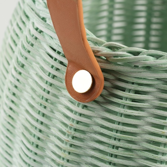 Корзина плетеная (ротанг), 15,5х15,5 см, 1 шт., светло-зелёный Корзина плетеная (ротанг), 15,5х15,5 см, 1 шт., светло-зелёный