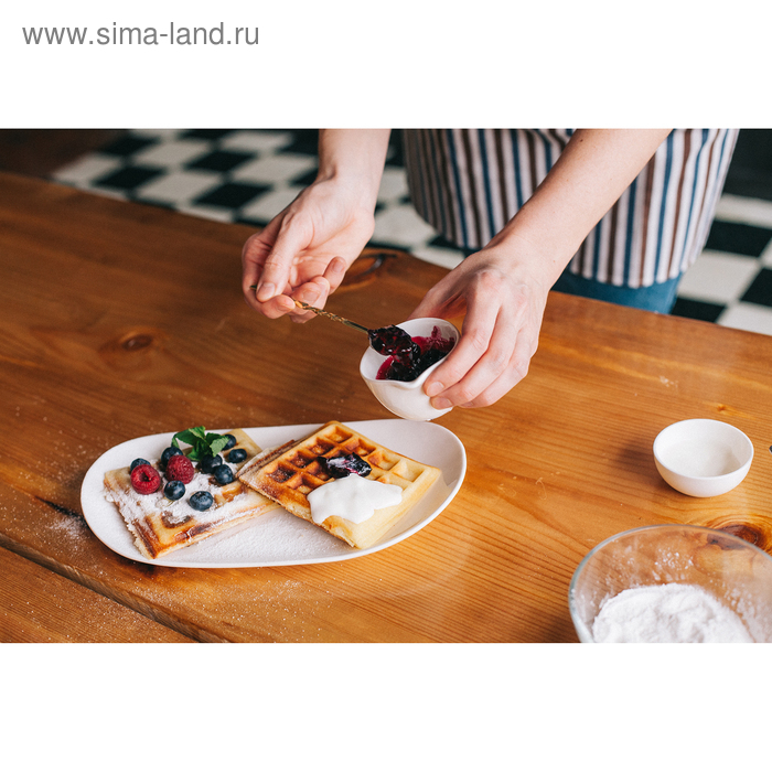 Блюдо фарфоровое овальное Wilmax, 28,5×16,5 см, цвет белый Блюдо фарфоровое овальное Wilmax, 28,5×16,5 см, цвет белый