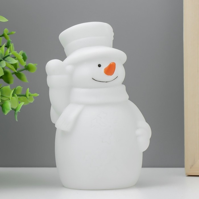 Ночник Ночник "Снеговик в шляпе" LED от батареек 3хLR44 белый 7х7х12 см