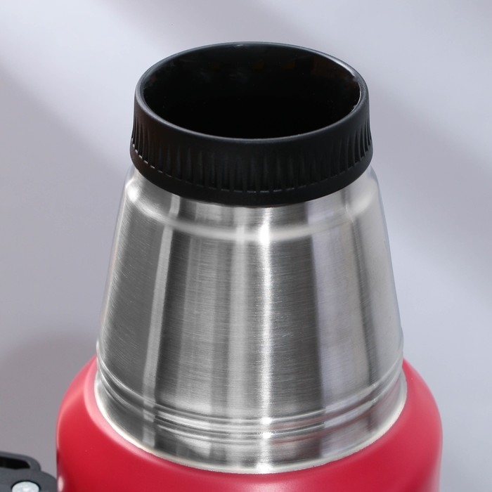 Термос &laquo;Применять в случае&raquo;, 1.2 л, красный, сохраняет тепло 16-18 ч