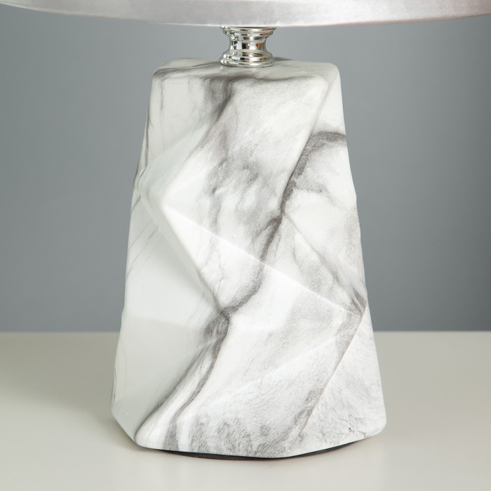 Настольная лампа "Динара" Е27 40Вт серый 22х22х32см RISALUX