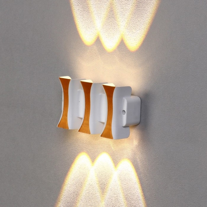 Светильник фасадный «Элегант», FSD-042, 6 Вт, 3000К, 3 луча, IP65, 220 В, пластик, белый Светильник фасадный «Элегант», FSD-042, 6 Вт, 3000К, 3 луча, IP65, 220 В, пластик, белый