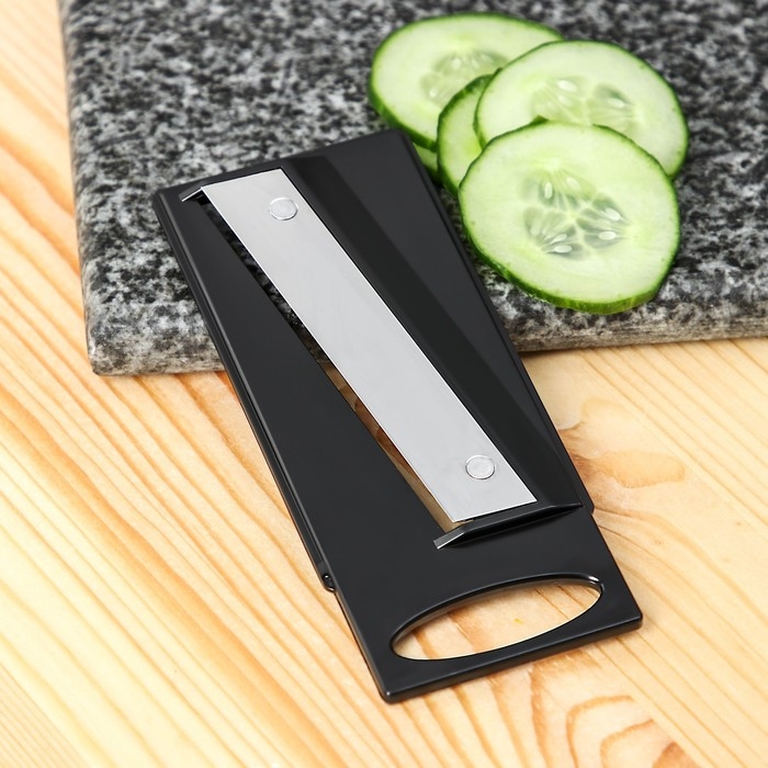 Слайсер универсальный Magistro Vegan pro, 5 насадок, 31,8×13,7×9 см, цвет чёрно-белый Слайсер универсальный Magistro Vegan pro, 5 насадок, 31,8×13,7×9 см, цвет чёрно-белый