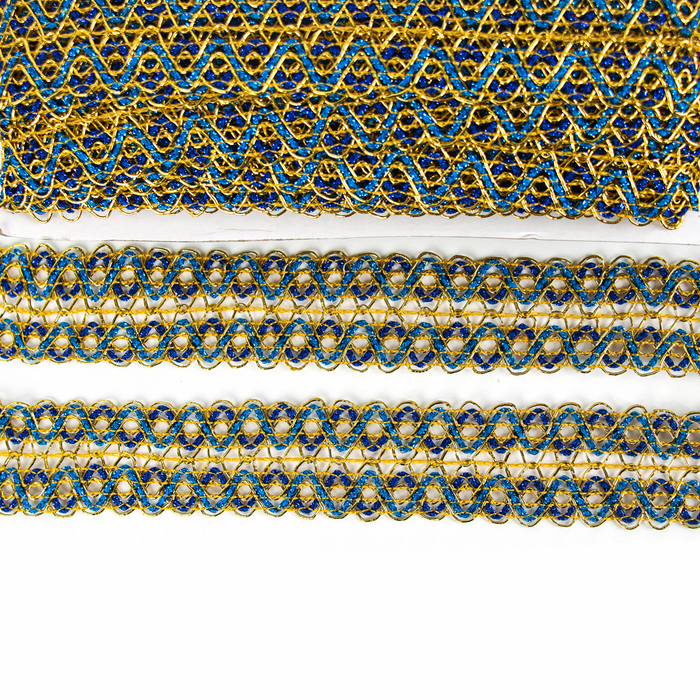 Тесьма «Зигзаг», ширина 3,5 см., в рулоне 25 м., сине-голубо-золотая Тесьма «Зигзаг», ширина 3,5 см., в рулоне 25 м., сине-голубо-золотая