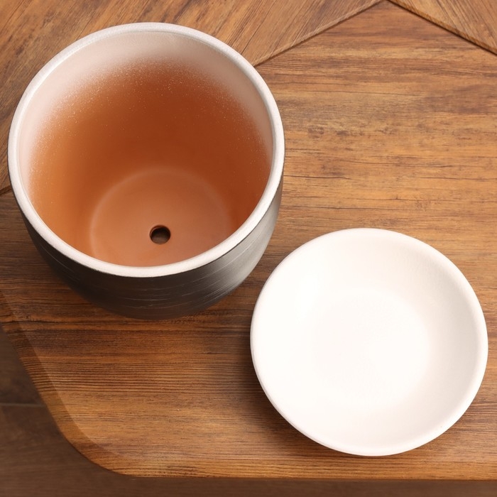 Горшок цветочный Горшок цветочный "Фоджа" черные линии 3,5 л