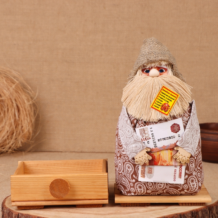 Домовой Домовой "Афанасий с купюрой", на сундуке, 28х15х12 см