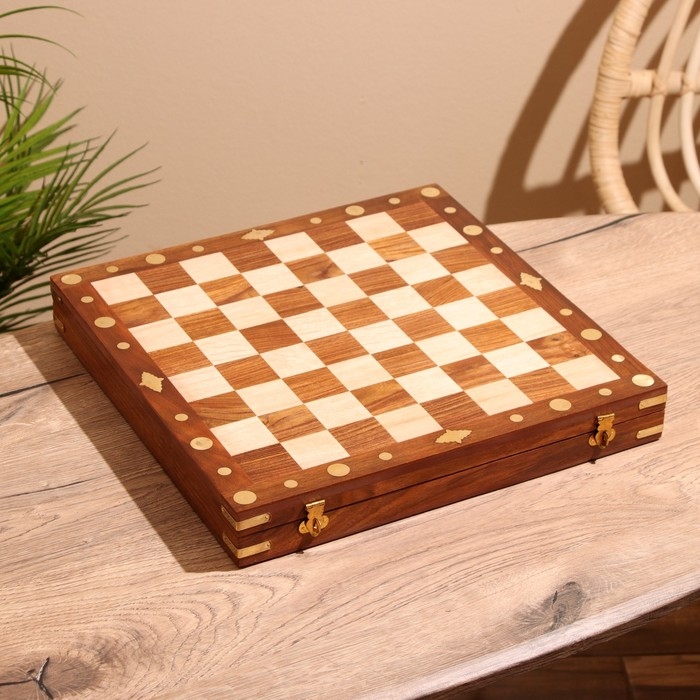 Шахматы складные, доска 35х35 см, дерево шишам Шахматы складные, доска 35х35 см, дерево шишам