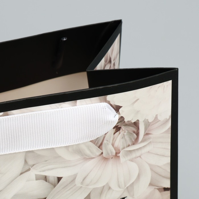 Пакет подарочный ламинированный квадратный, упаковка, «Красота внутри», 14 х 14 х 9 см