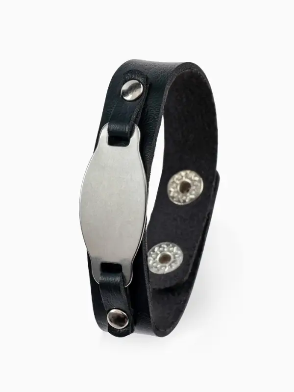 Браслет кожаный со вставкой &laquo;Пластина&raquo;, L=23 см, заклёпки, серебристый, чёрный