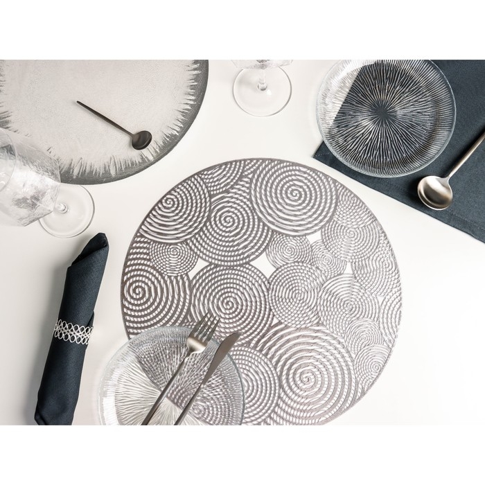 Салфетка сервировочная на стол «Гипноз», d=38 см, цвет серебро