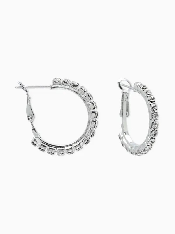 Серьги-кольца со стразами d=2.5 см, белые в серебре