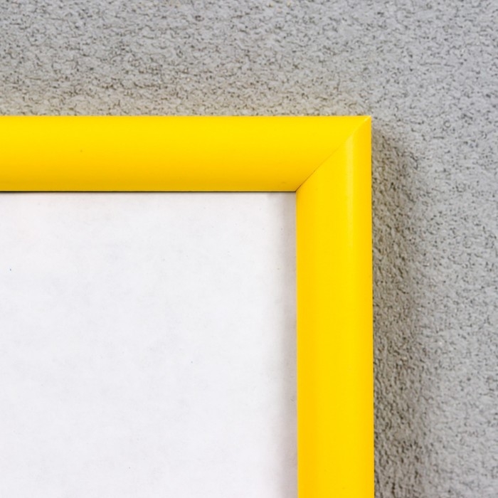 Фоторамка пластик 21х30 см желтая (106) Фоторамка пластик 21х30 см желтая (106)