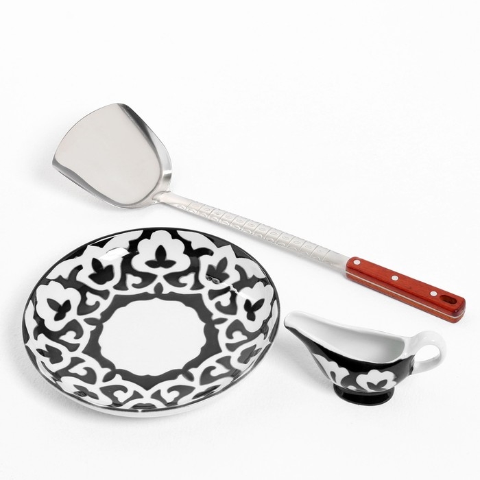 Набор для плова 5 предметов, казан 10л, печь под казан, соусник, ляган 28см, шумовка 45см Набор для плова 5 предметов, казан 10л, печь под казан, соусник, ляган 28см, шумовка 45см