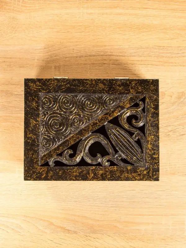 Шкатулка  Шкатулка "Завитки" 24х18х9 см, МДФ